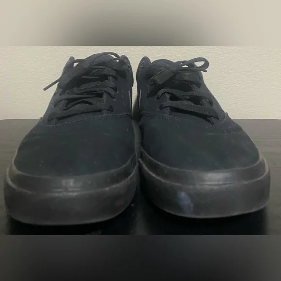 🔥Nike SBs Black used men’s sneaker- size 11 - Picture 4 of 12